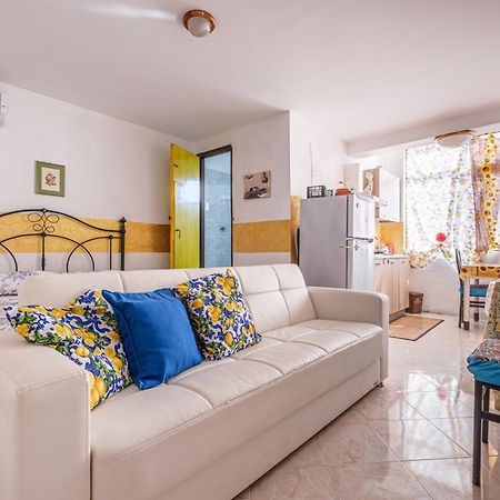 Casa Del Girasole Villa Letojanni Buitenkant foto