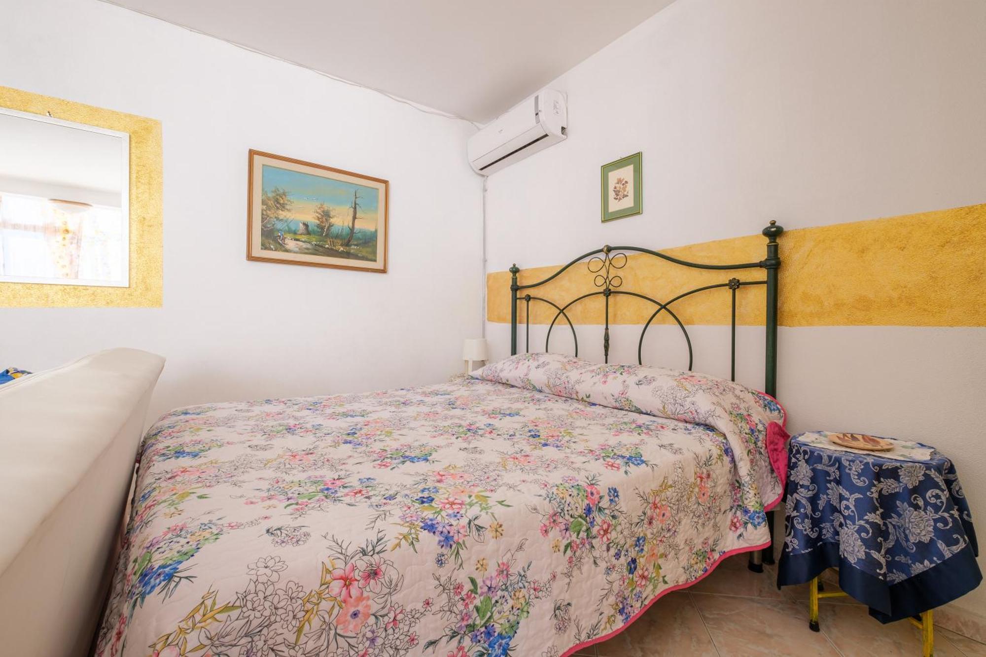 Casa Del Girasole Villa Letojanni Buitenkant foto
